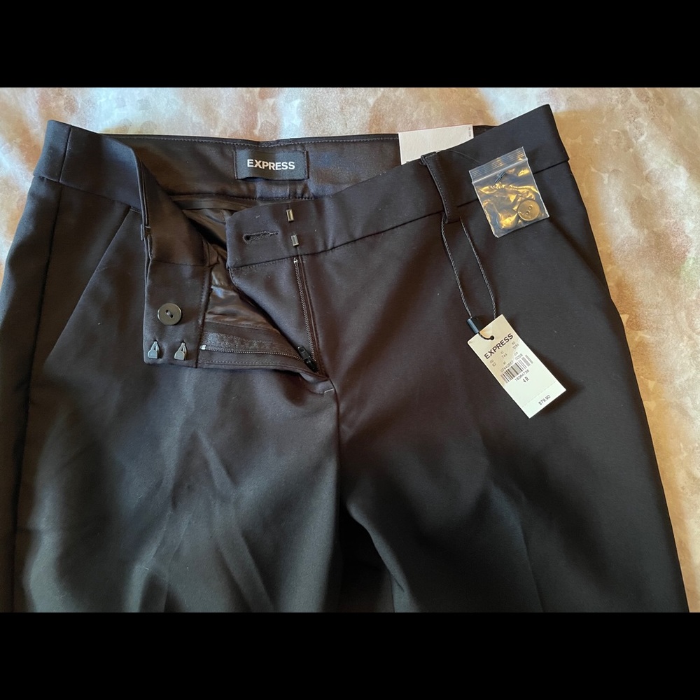NWT Black Express Slim Flare Low Rise Sz 4R Pants